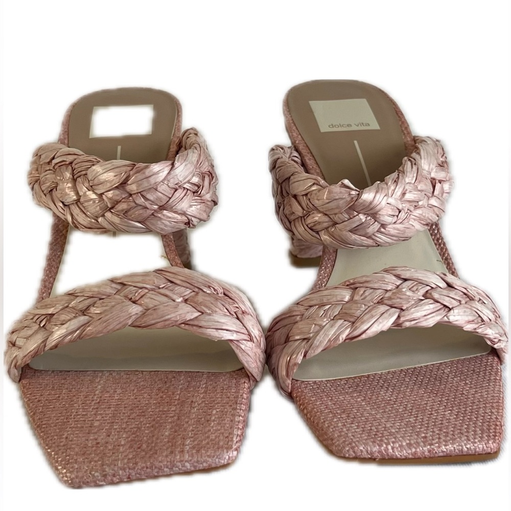 “Dolce Vita” Pink Rafia Heel
Reg $160  Now $39 Size 10